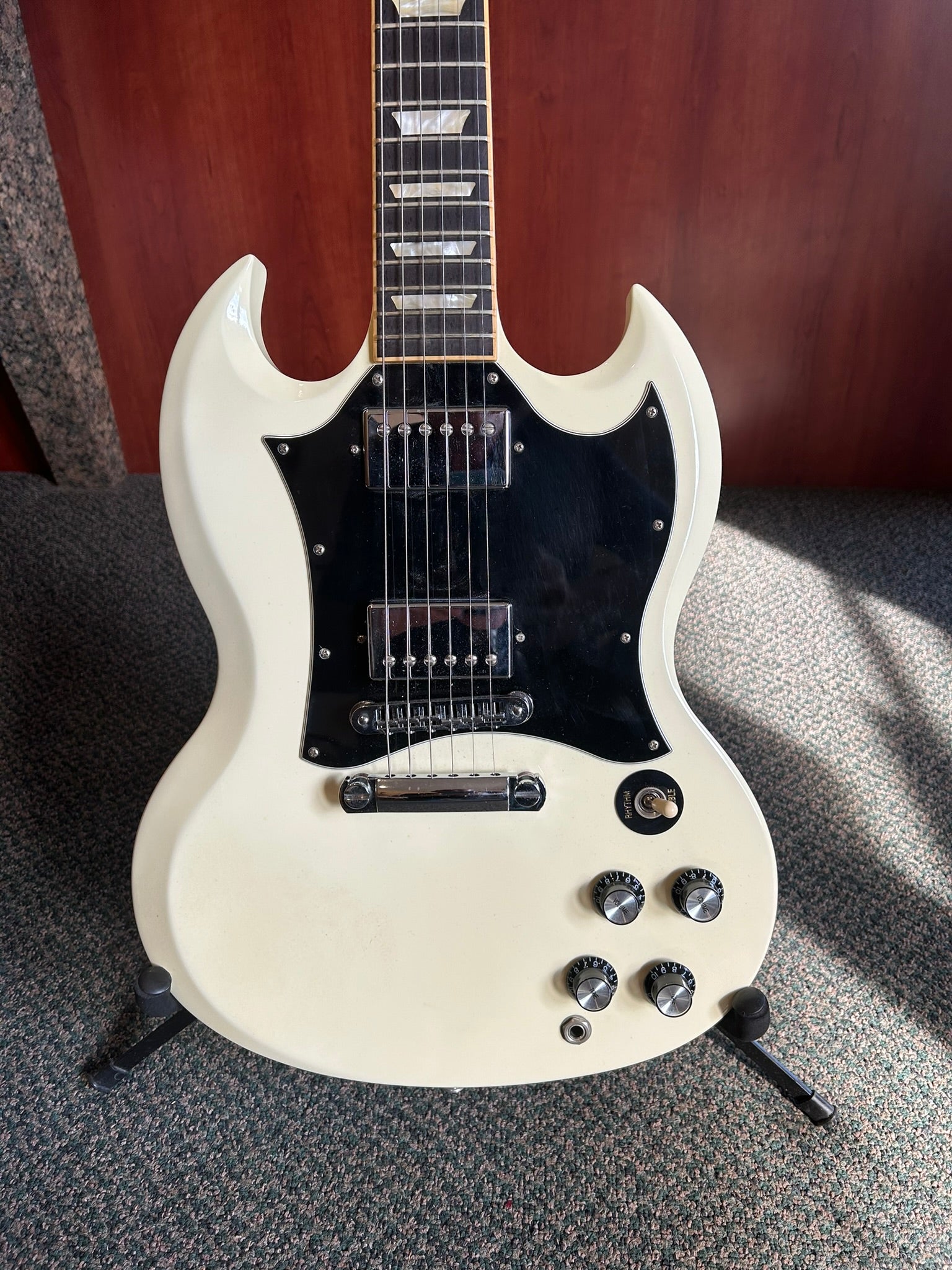 2010 Gibson SG Standard ‘60s Coil Tap Classic White w/ Ebony Board Guitar