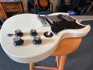 2010 Gibson SG Standard ‘60s Coil Tap Classic White w/ Ebony Board Guitar