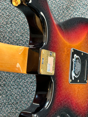 Fender Stevie Ray Vaughan Stratocaster, Pau Ferro Fingerboard, 3-Color Sunburst Guitar