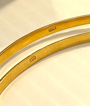21k Gold Bangle Bracelets Pair - 25.2 Grams