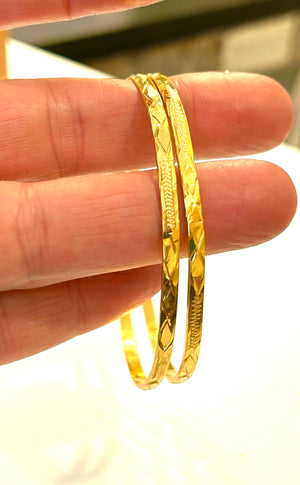 21k Gold Bangle Bracelets Pair - 25.2 Grams
