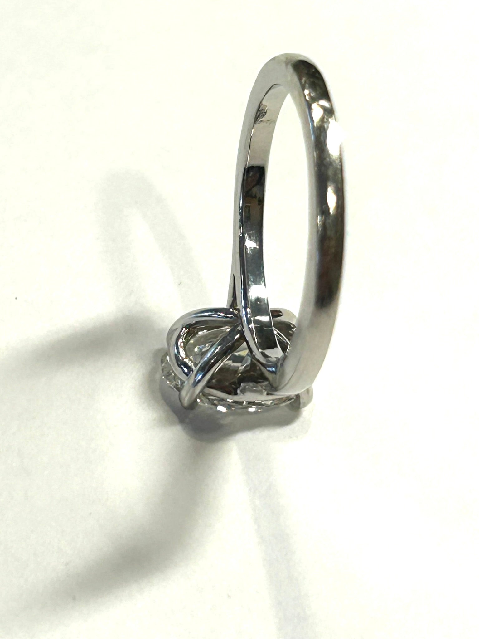 2.5ct Oval Lab Grown Diamond Engagement Ring - Size 6
