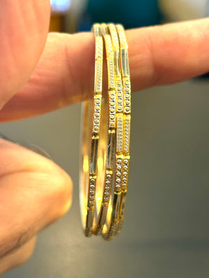 Set of 4 22k 916 ORO Solid Gold Bangle Bracelets 7.25" - 48 Grams