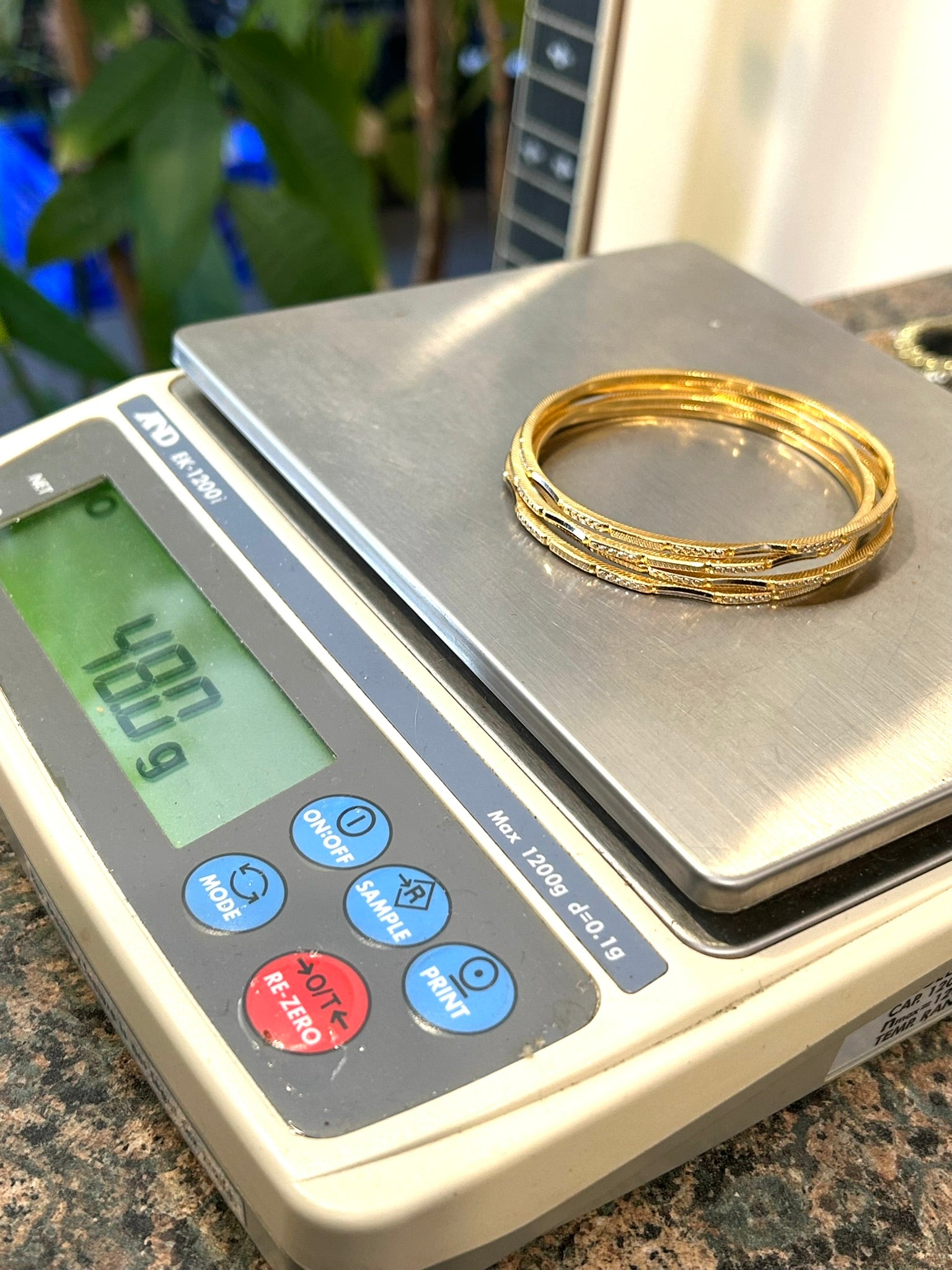 Set of 4 22k 916 ORO Solid Gold Bangle Bracelets 7.25" - 48 Grams