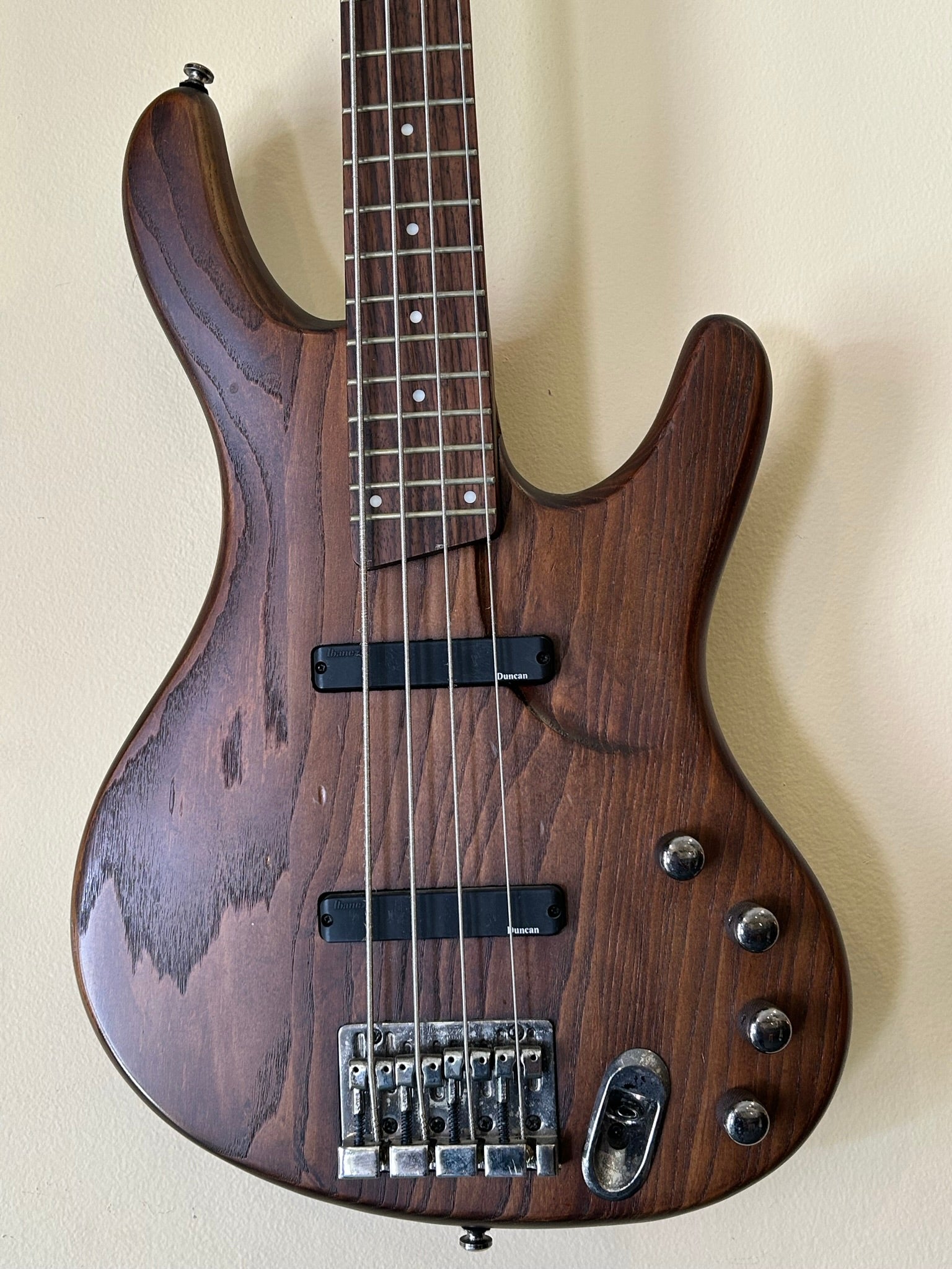 Ibanez Ergodyne EDB 550 Bass Guitar – 917pawnshop