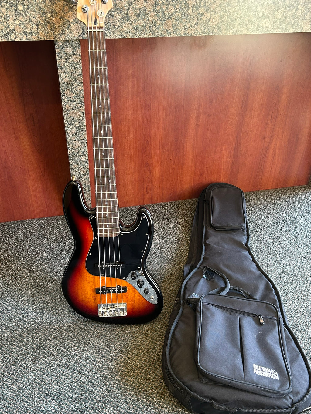 Fender Squier Jazz Bass Guitar 5 String Sunburst w Soft Padded Case