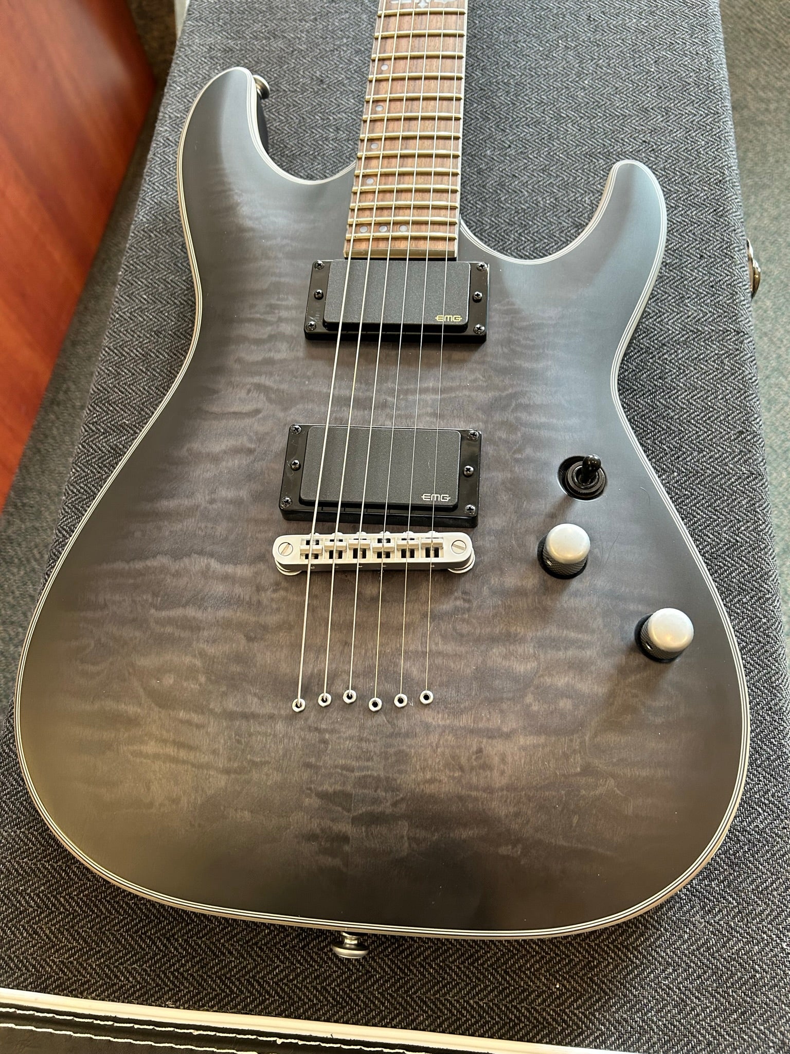 Schecter C1 Platinum Electric Guitar w Road Runner Hard Case