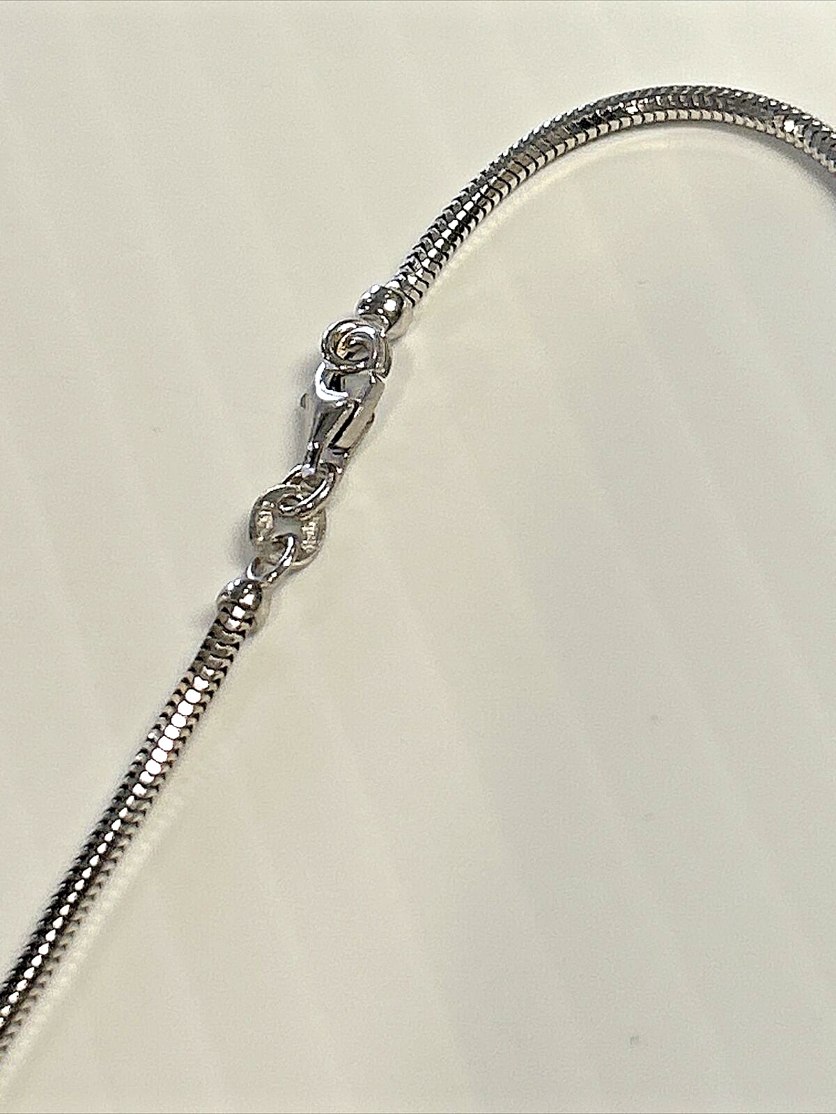 18k 750 Italy White Gold Snake Chain 18 Inches - 9.4 Grams - 1.8mm