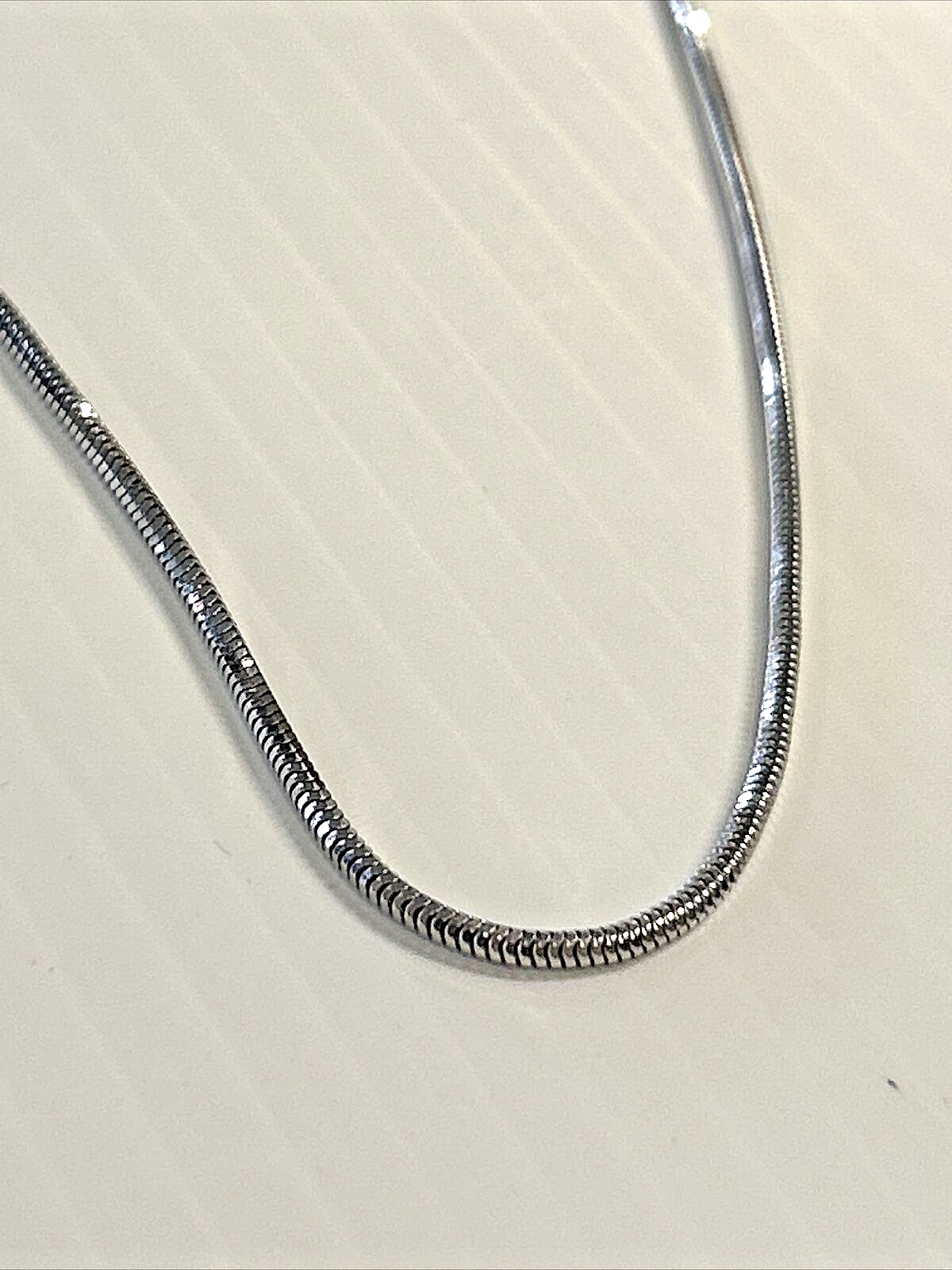18k 750 Italy White Gold Snake Chain 18 Inches - 9.4 Grams - 1.8mm