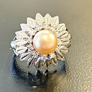 14k White Gold Pearl & Diamond Cocktail Ring Size 6 - 5.7 Grams