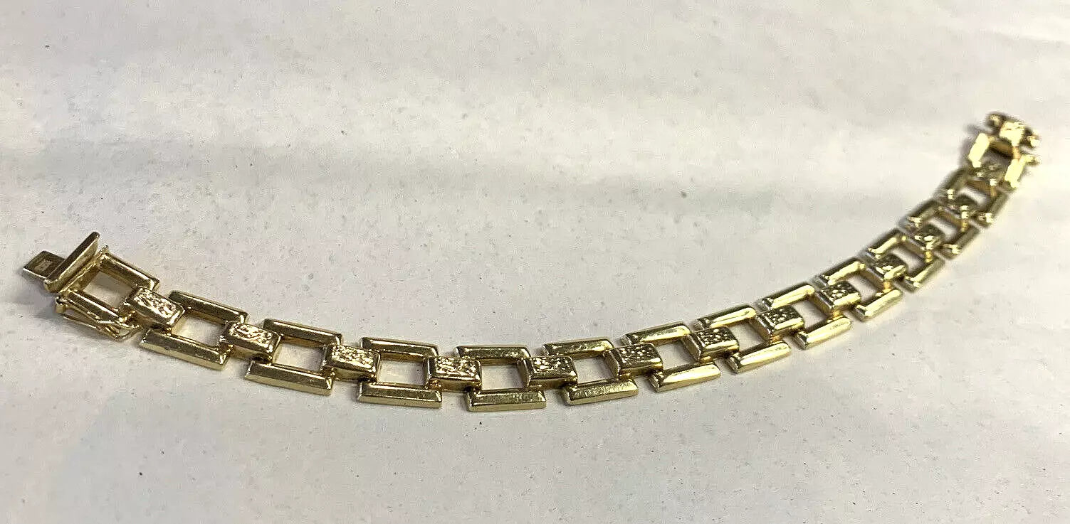 14k Gold Ladies Bracelet - 7 Inches - 11.2 Grams - 9.9mm