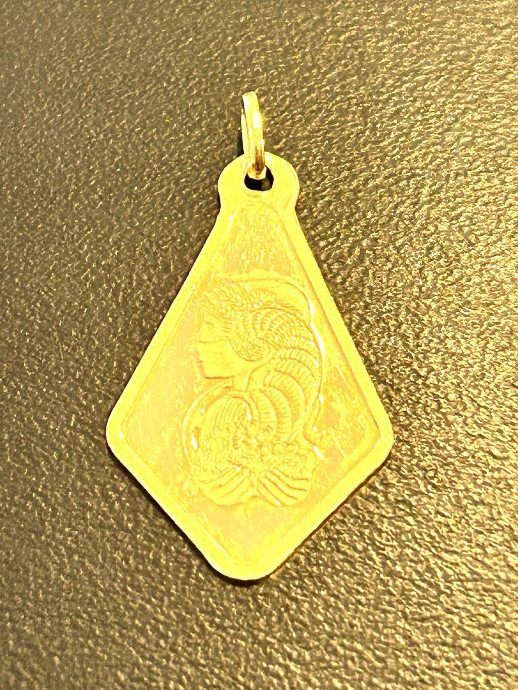 Vintage Pamp Suisse Lady Fortuna 2.5 Gram Gold Pendant