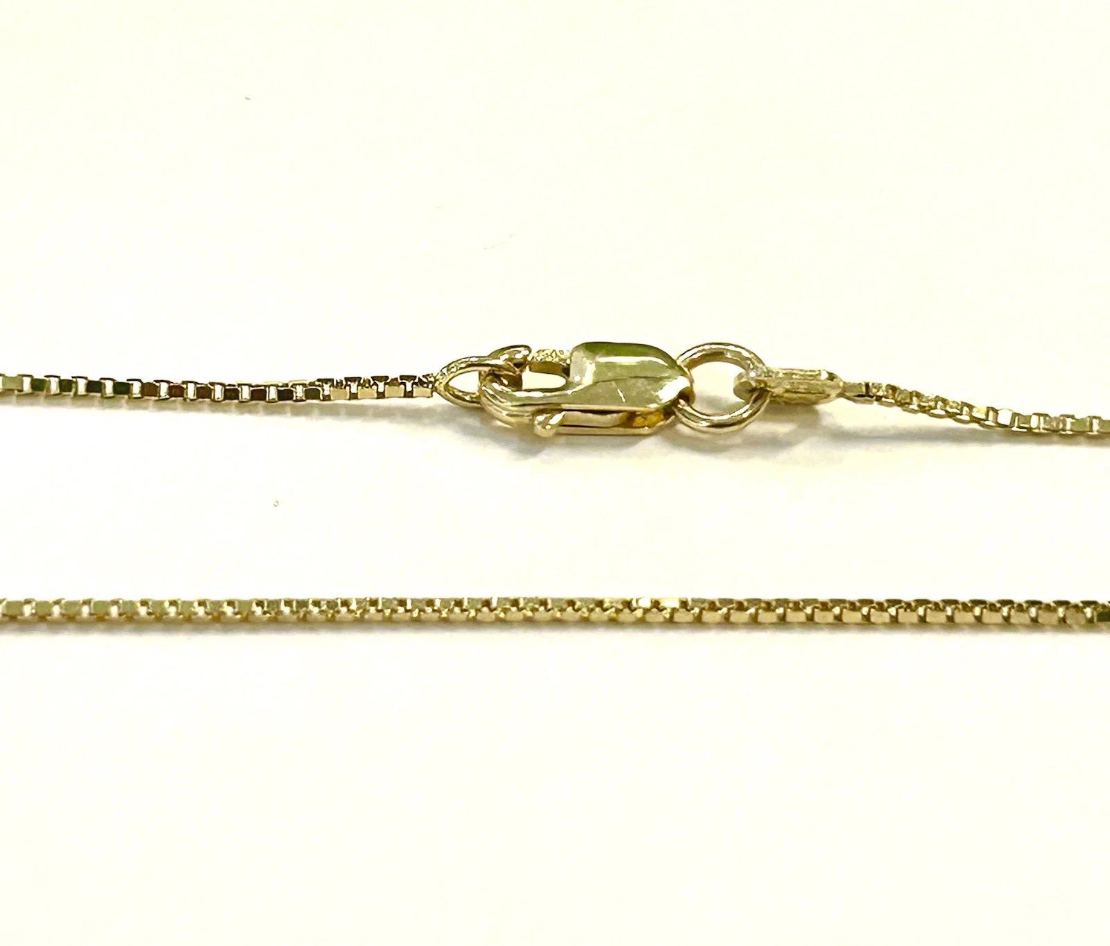 14k Gold Italian Thin Box Link Chain 18 Inch - 2.2 Grams - 1mm