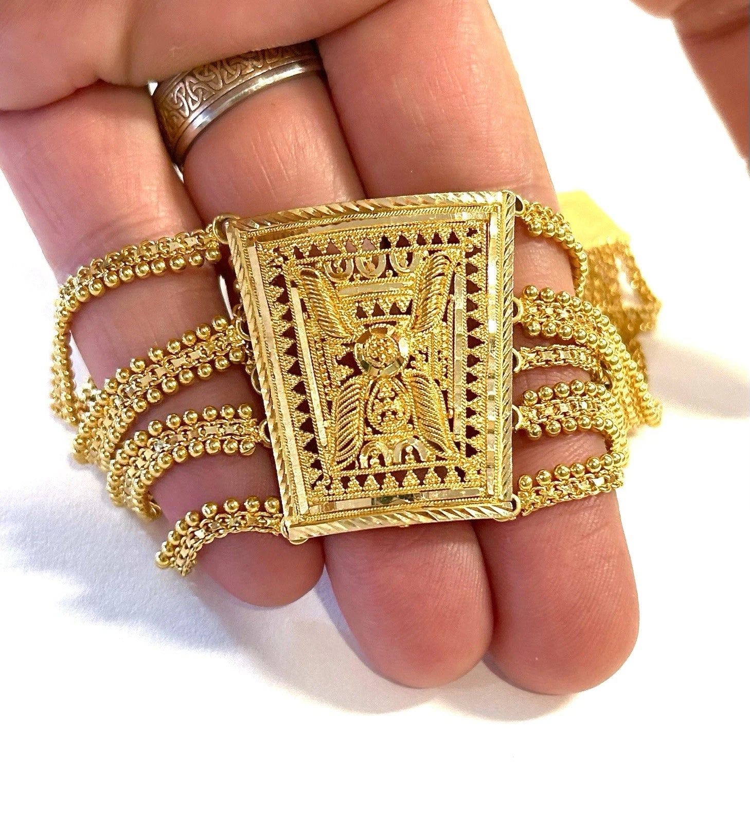 22k 916 KDM Gold Indian Wedding Bracelet - 35 Grams