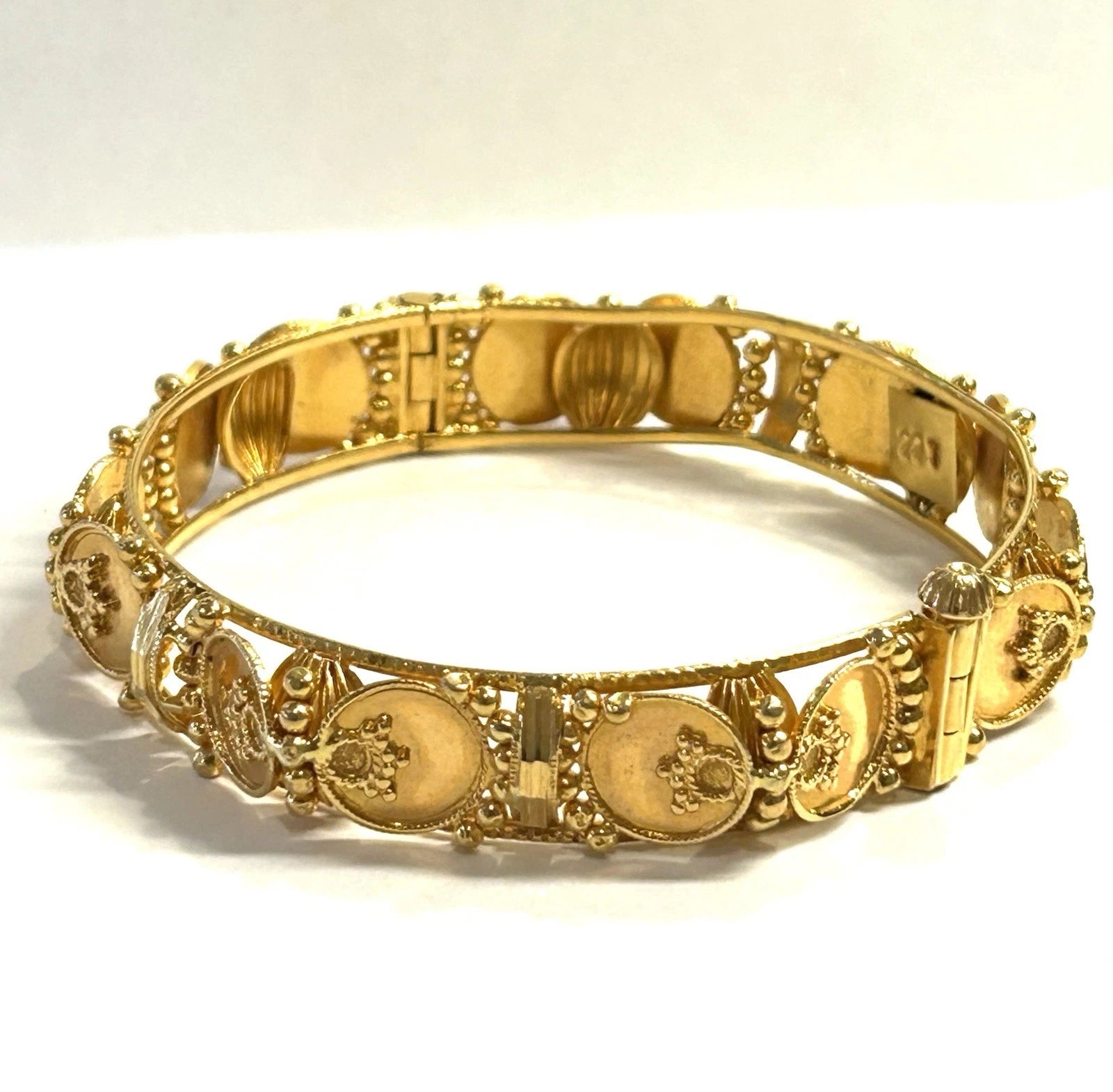 22k Gold Handmade Bangle Bracelet - 25 Grams - 12mm