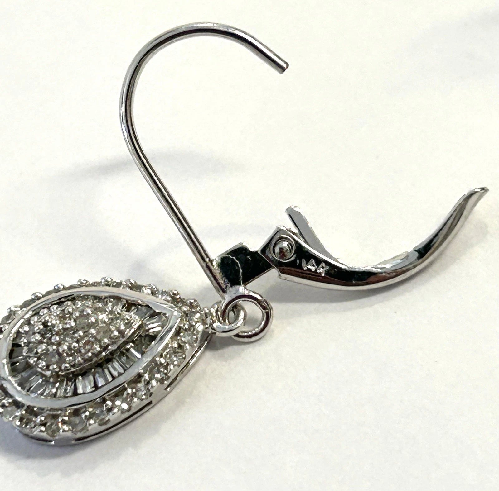 14k White Gold Diamond Dangle Earrings - .16ctw