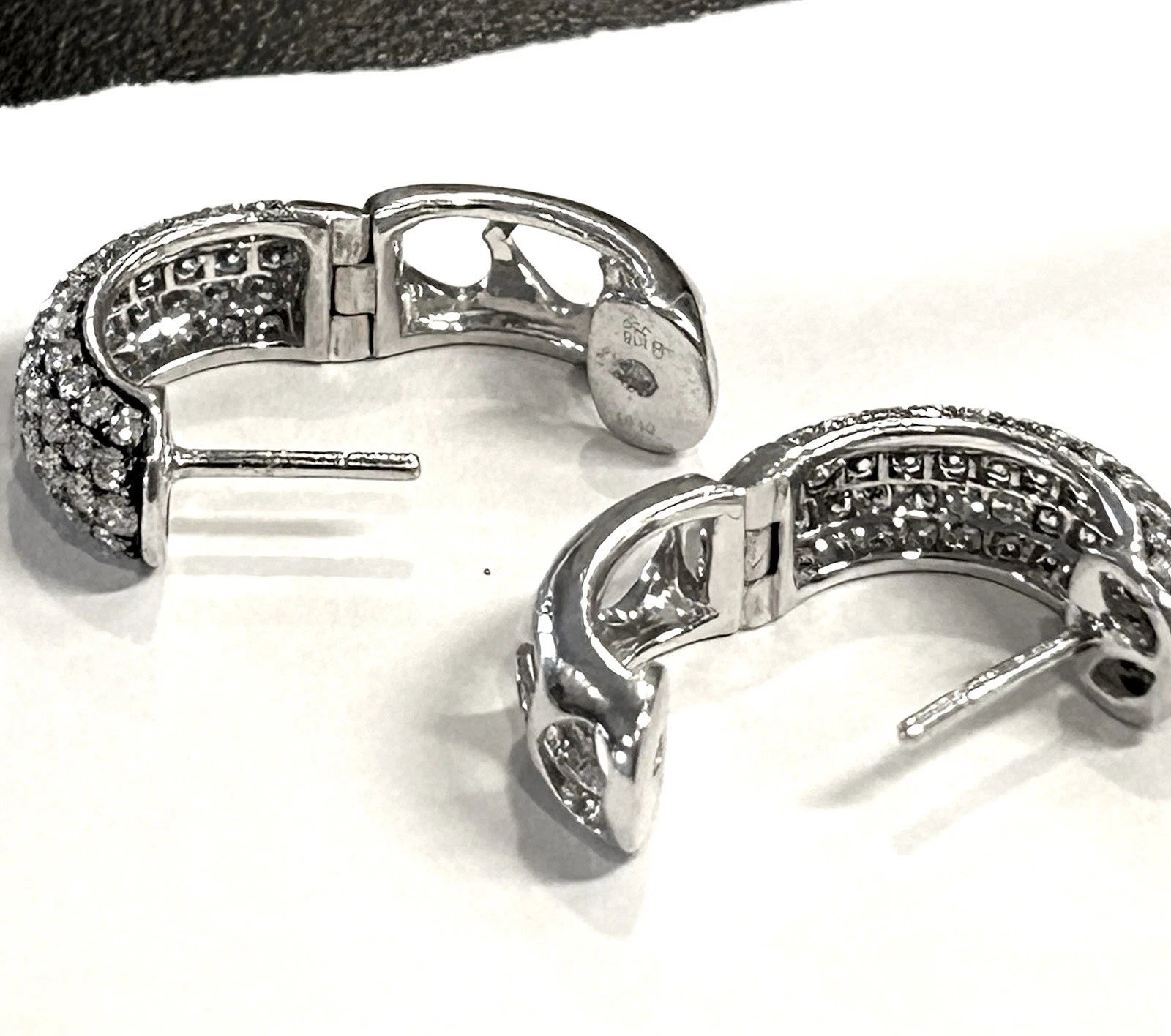 18k White Gold Diamond 17mm Earrings 2.0 ctw - 7.6 Grams