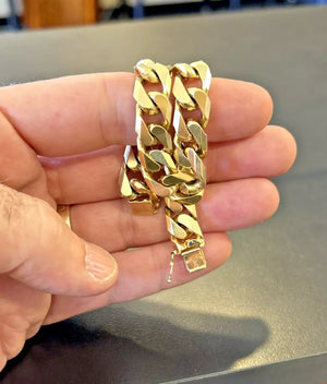 14k Solid Gold UNOAERRE Cuban Link Bracelet -8.5 Inches - 66.2 grams - 10.2mm