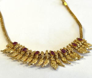 22k Gold Necklace w/ Cabochon Rubies - 16" - 20.7 Grams