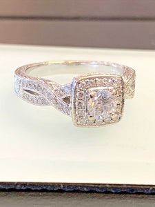 14k White Gold Diamond Ring .30ct Center Stone .65ctw Size 6 3/4 Looks New