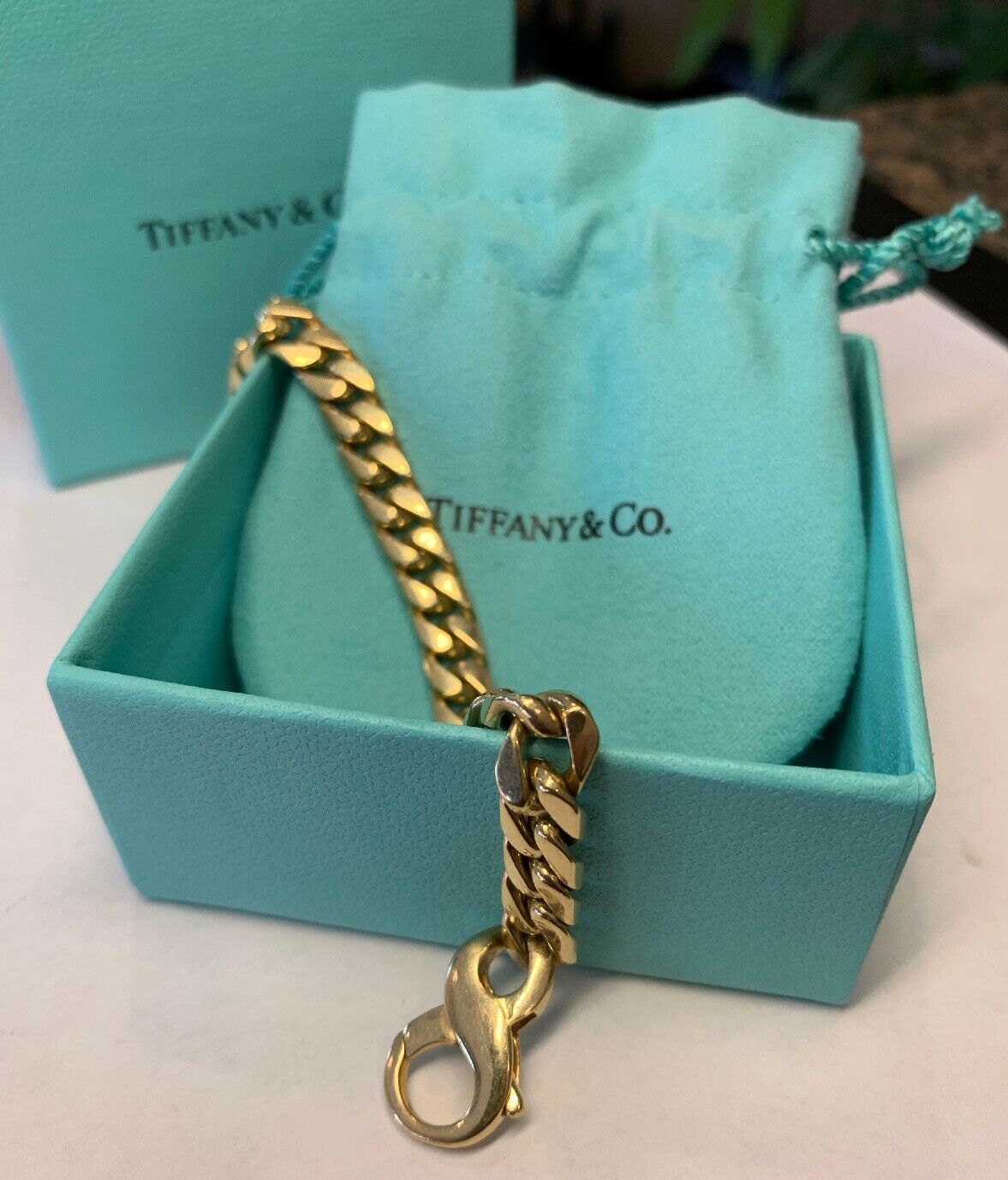 Shop 18K Tiffany & Co bracelet | Hunt & Gather