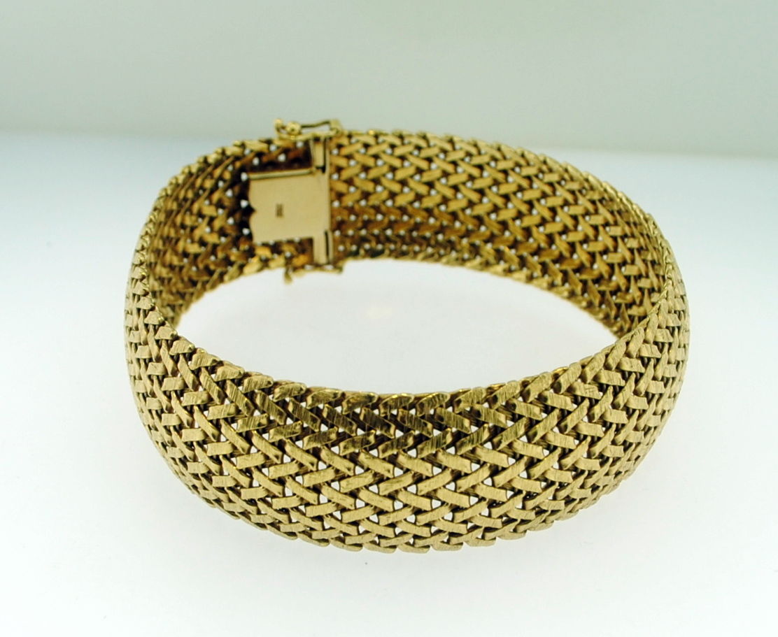 18k Solid Gold Ladies Bracelet