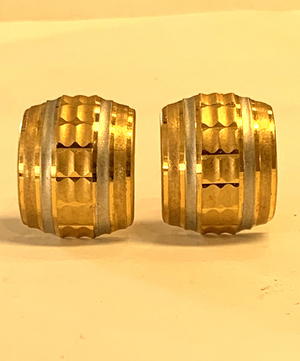 916 GS 22k Gold Omega Back Earrings