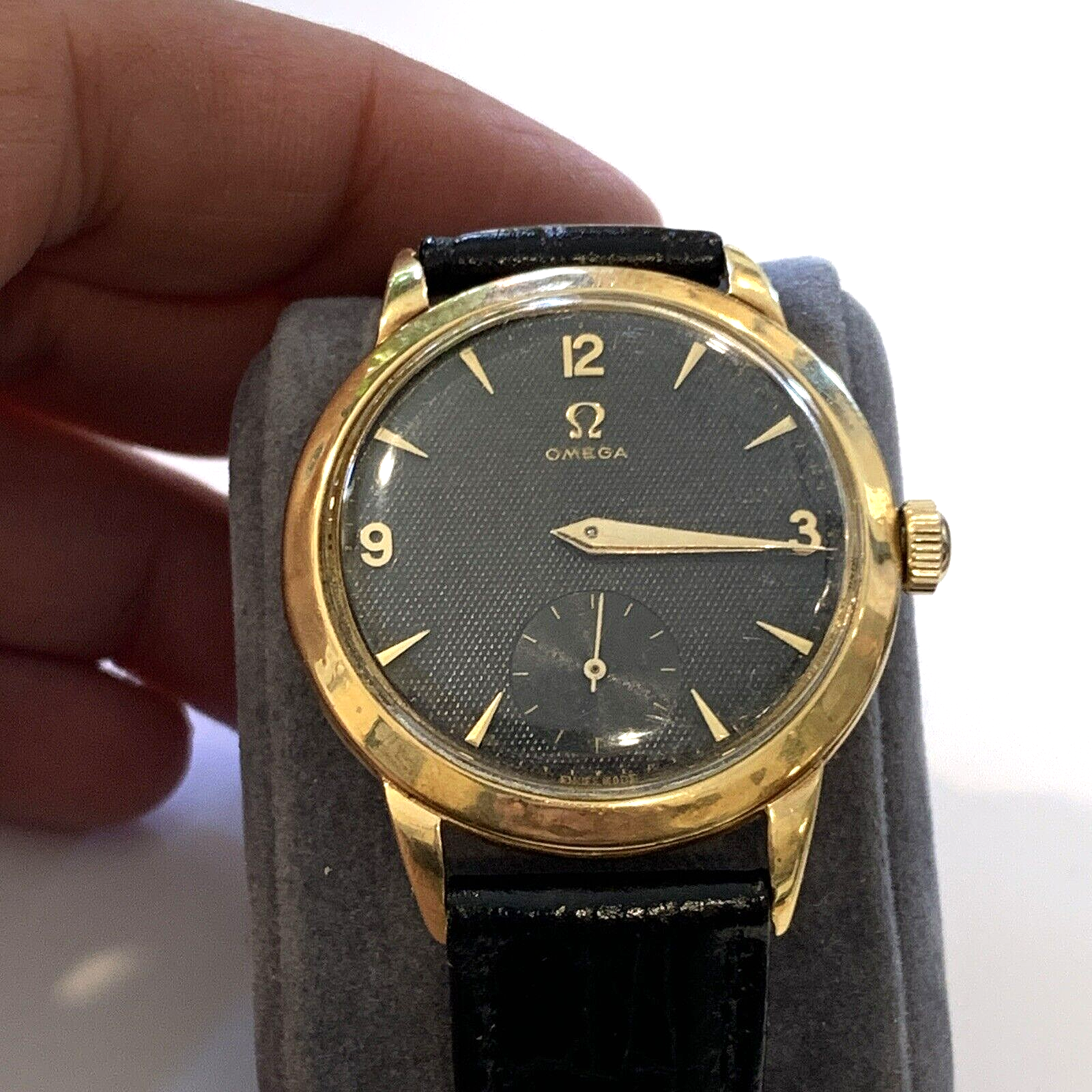 18k Gold Omega 35.5mm Wristwatch - Wind Up - Black Dial - Leather Band