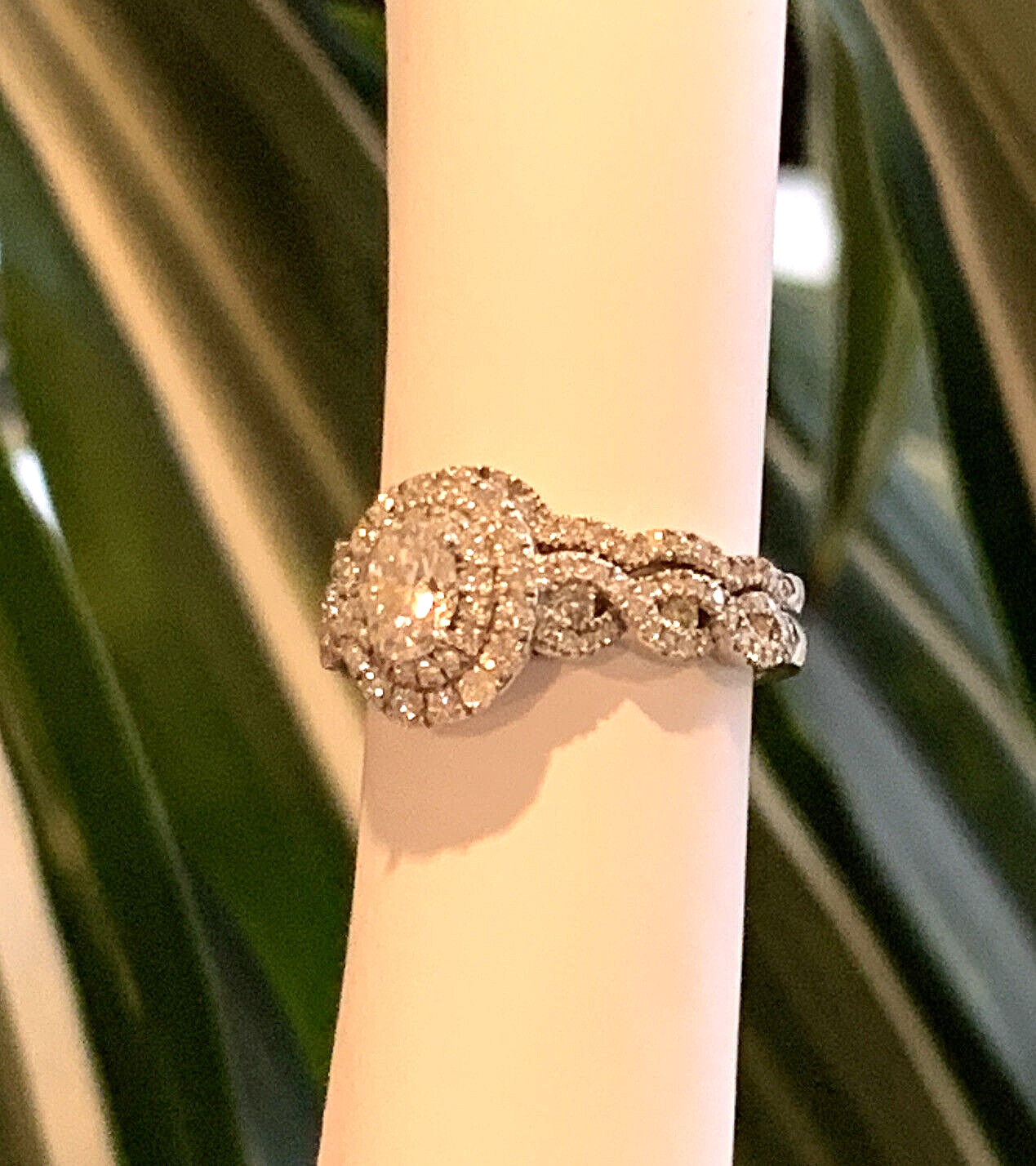 14k Neil Lane Diamond Bridal Set 1 1 3 Carats tw Oval Round cut